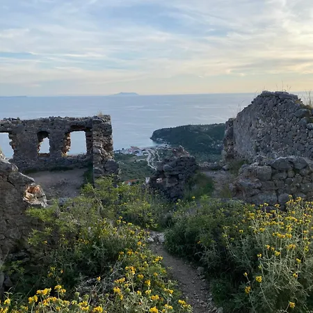 Gkoros House Old Town