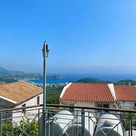 Gkoros House Old Town Himare