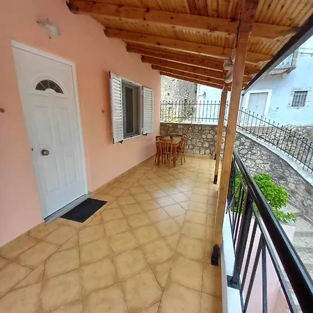Gkoros House Old Town Holiday home Himare