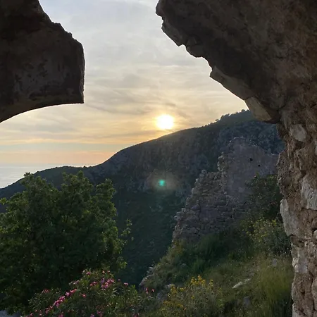 Holiday home Gkoros House Old Town Himare
